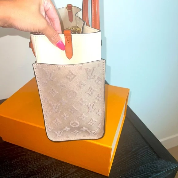 BRAND NEW MY SIDE MM Louis Vuitton bag. - Picture 5 of 10